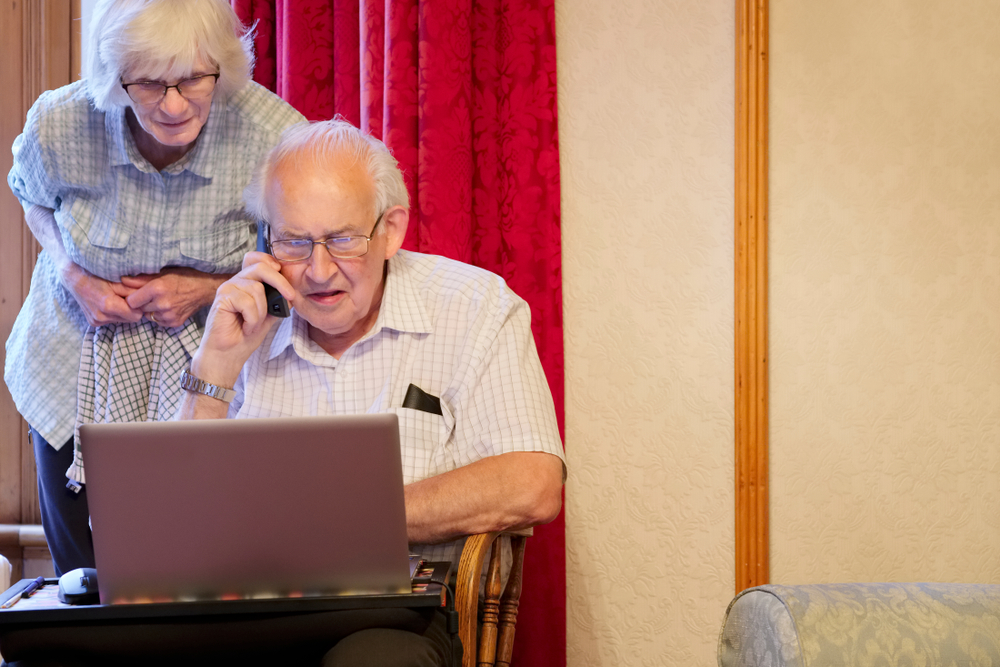 How Seniors Can Avoid Area Code Scammers